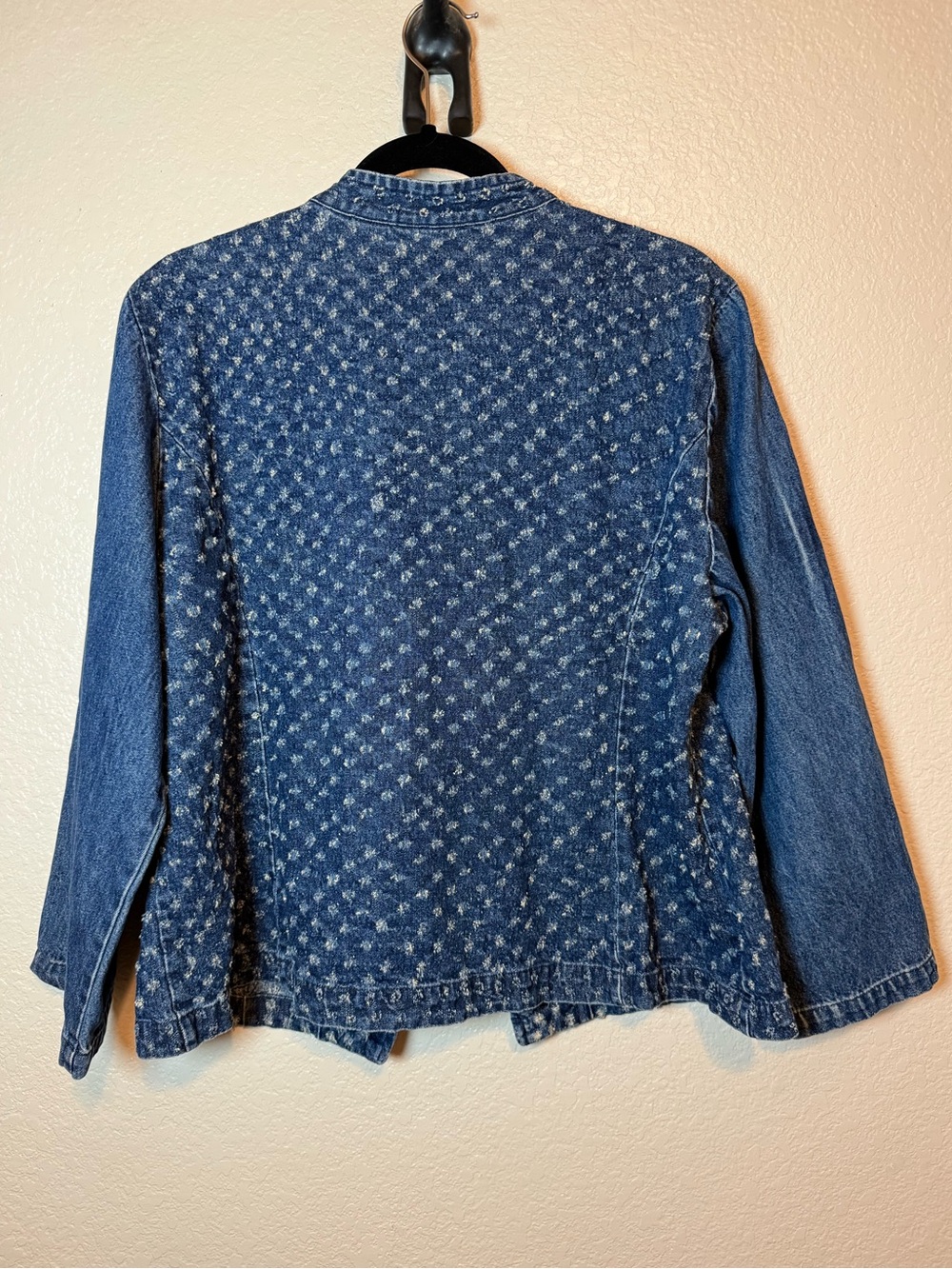 Chico's Perforated Denim Open-Front Shirt Jacket Shacket Blue Size 3/16/XL - Picture 9 of 13